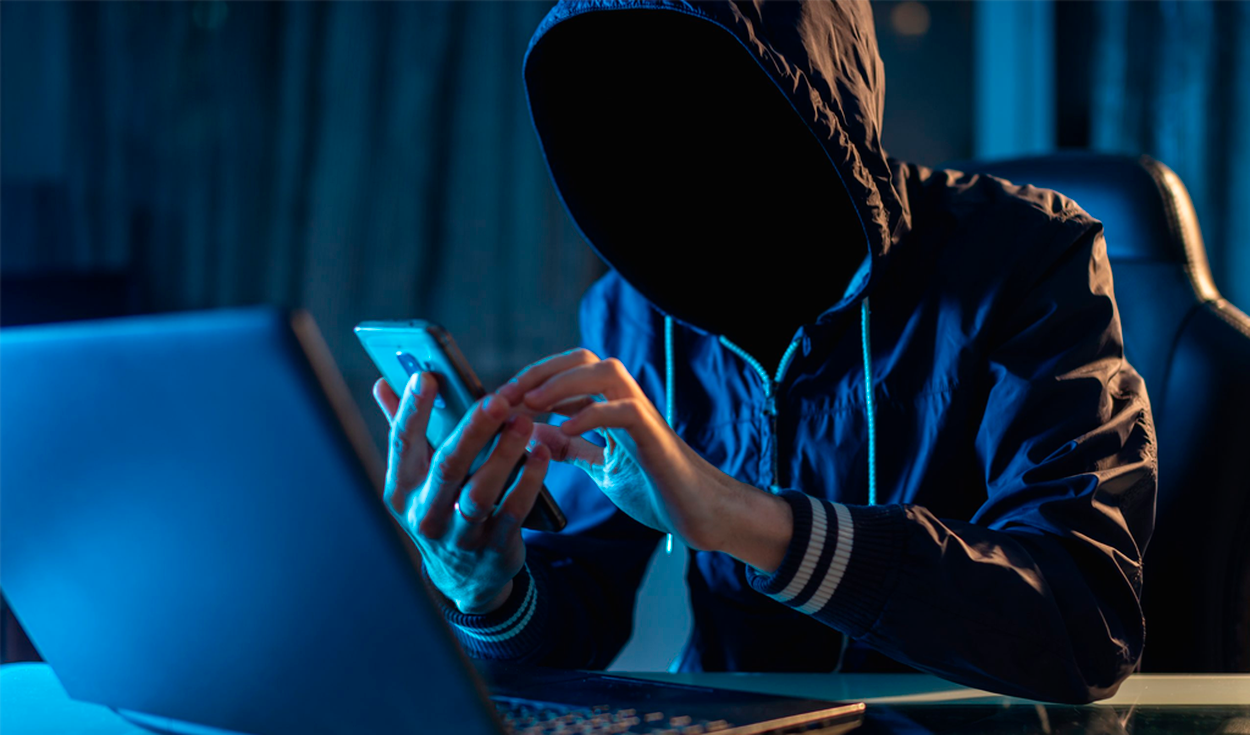 Entrevista : Experto en tecnología aconseja ser cuidadosos al compartir información en RS para prevenir estafas