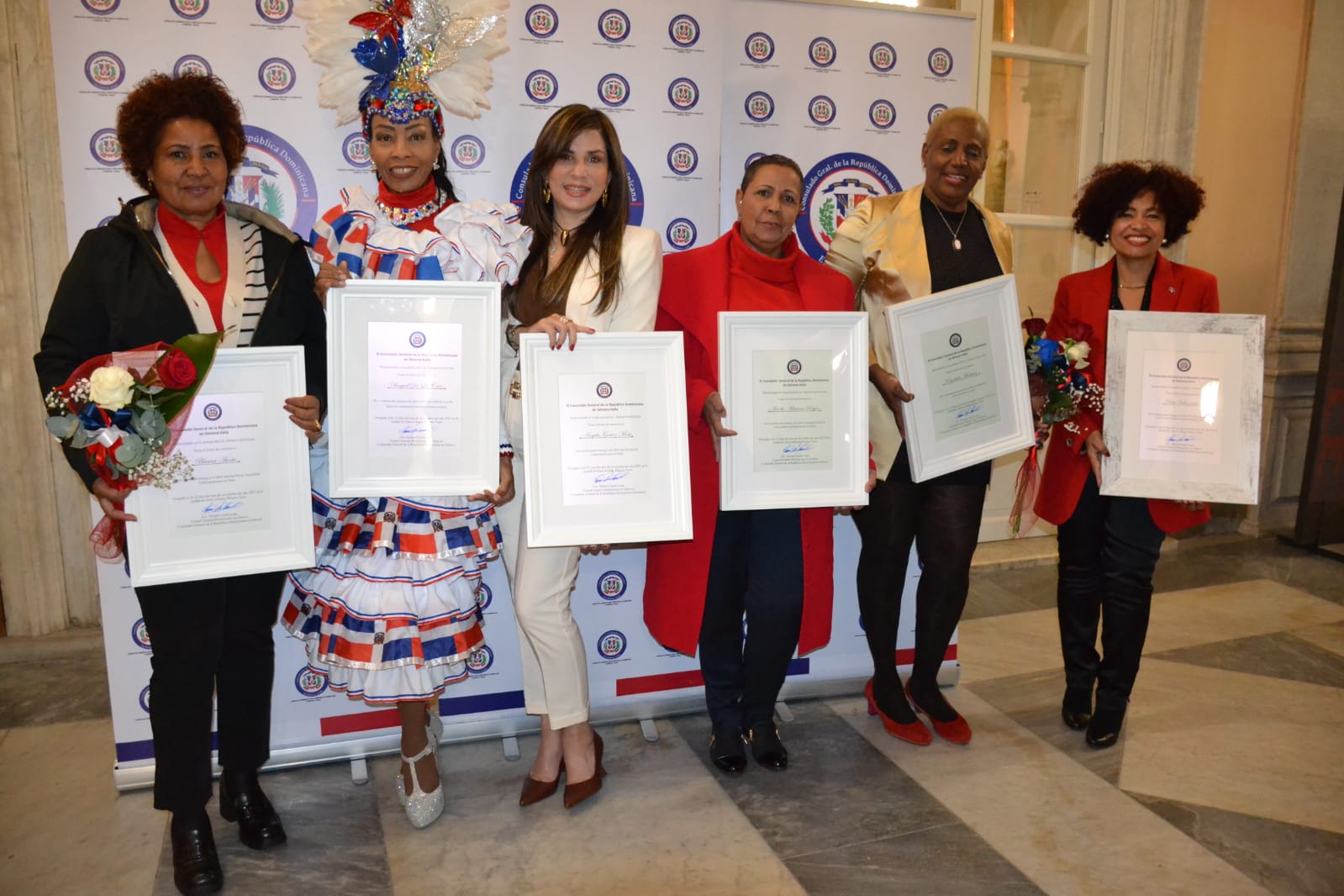 Reconocen mujeres sobresalientes en la conferencia: “El Vuelo de las Mariposas” en Italia