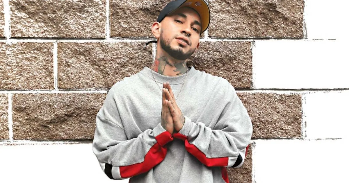 Entrevista| Simón Dicastro : Con mi música quiero dejar el mundo mejor de lo que está.