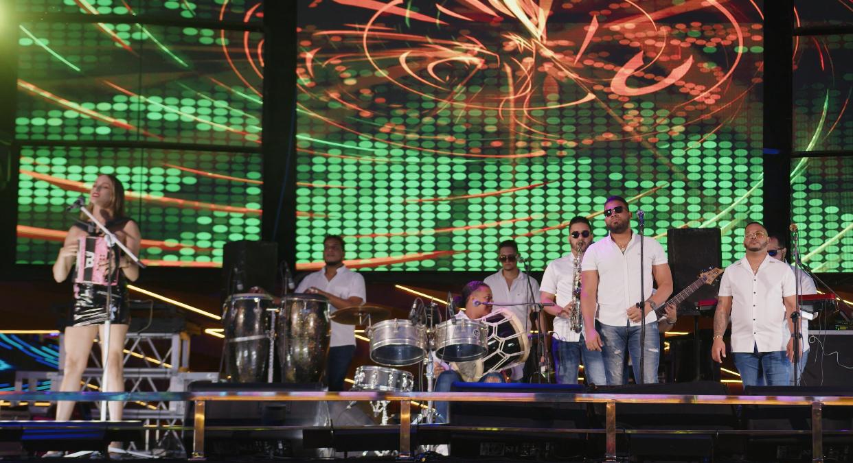 La Barbie del Acordeón & su agrupación típica lanzan nuevo sencillo titulado “Como Me Haces Falta”