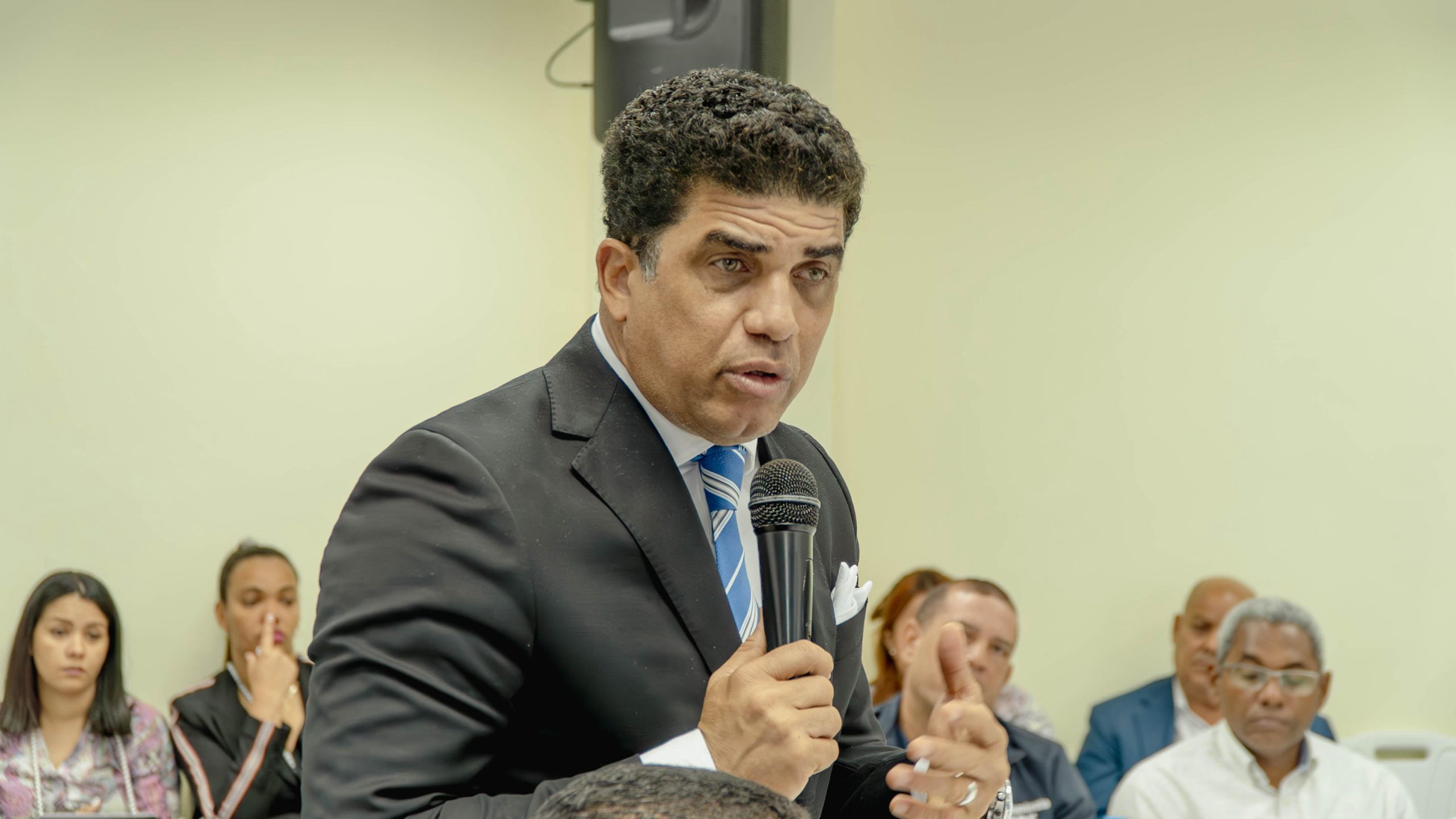 Mesa de Seguridad, Ciudadanía y Género de SDE prioriza bienestar de munícipes