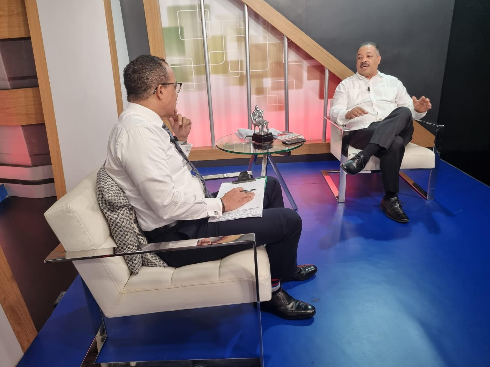 Entrevista| Roberto Rosario denuncia hospitales no están registrando en libro de extranjería hijos padres extranjeros no residentes