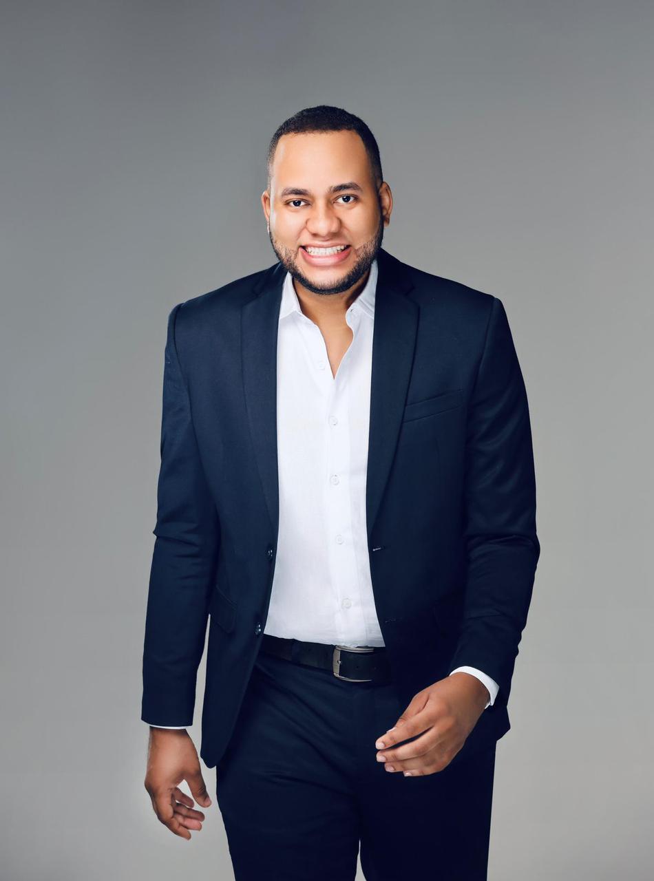 Espacios públicos para Todos: Regidor Michael Matos Lucha por la Inclusión en Santo Domingo Oeste.