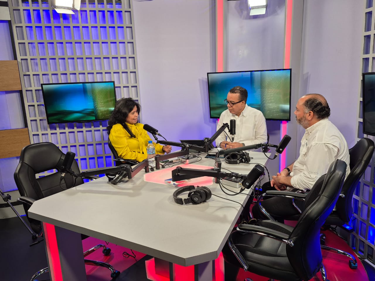 La Junta de Vecinos del Naco teme arrabalización por la llegada de Pasaporte; Abinader conoce el caso