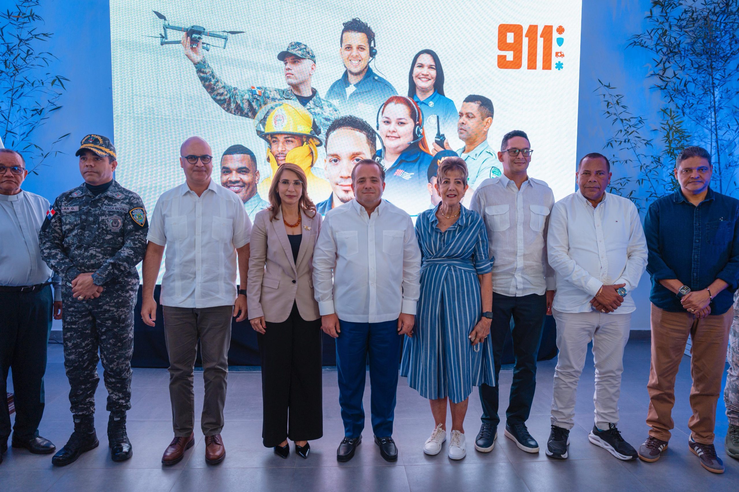 Paliza presenta avances del Sistema 911 en Puerto Plata; entregan ambulancias, cámaras de vigilancia y equipos de rescate