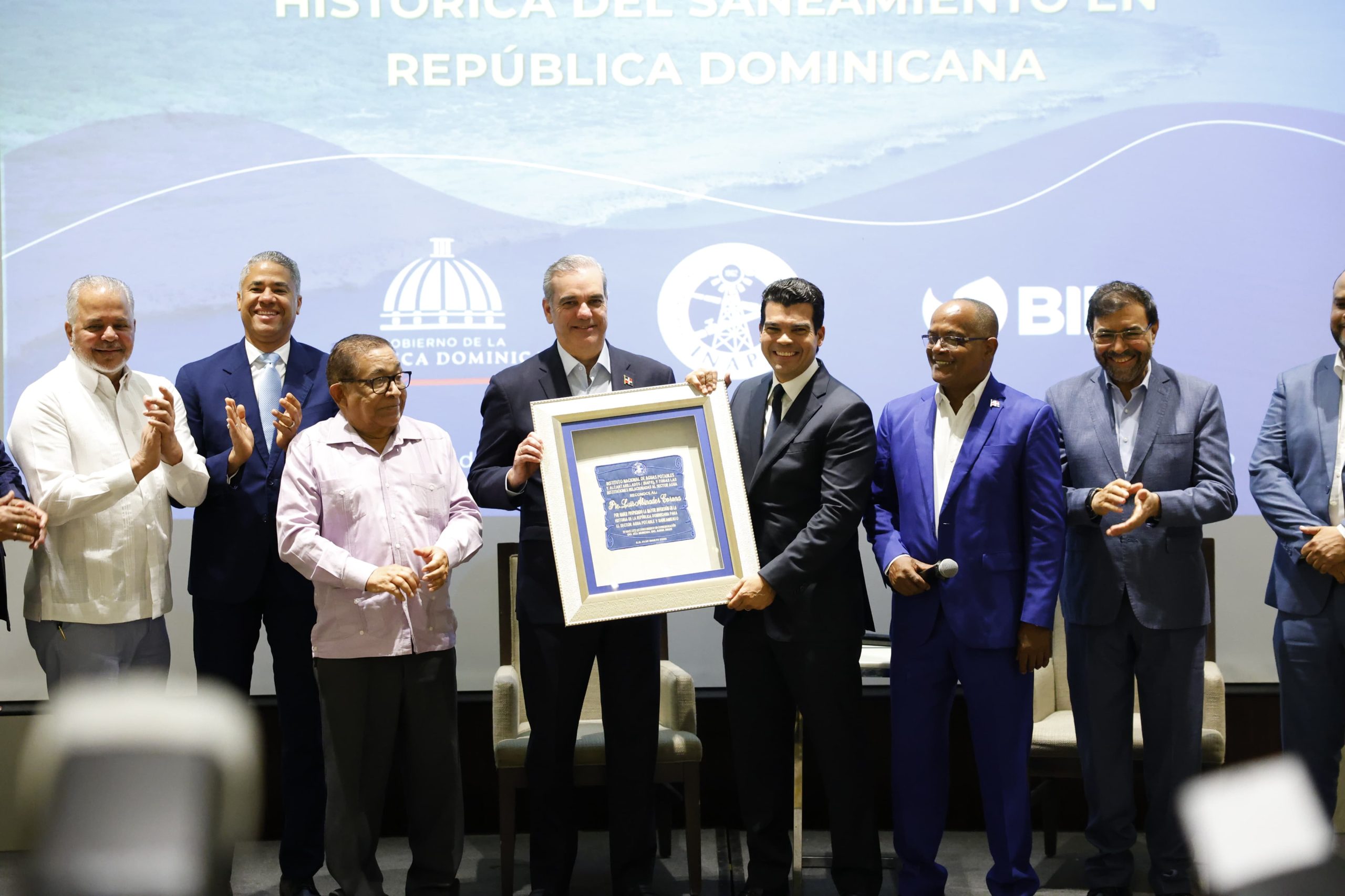 Gobierno a través de INAPA inicia mayor transformación en saneamiento de la historia de RD