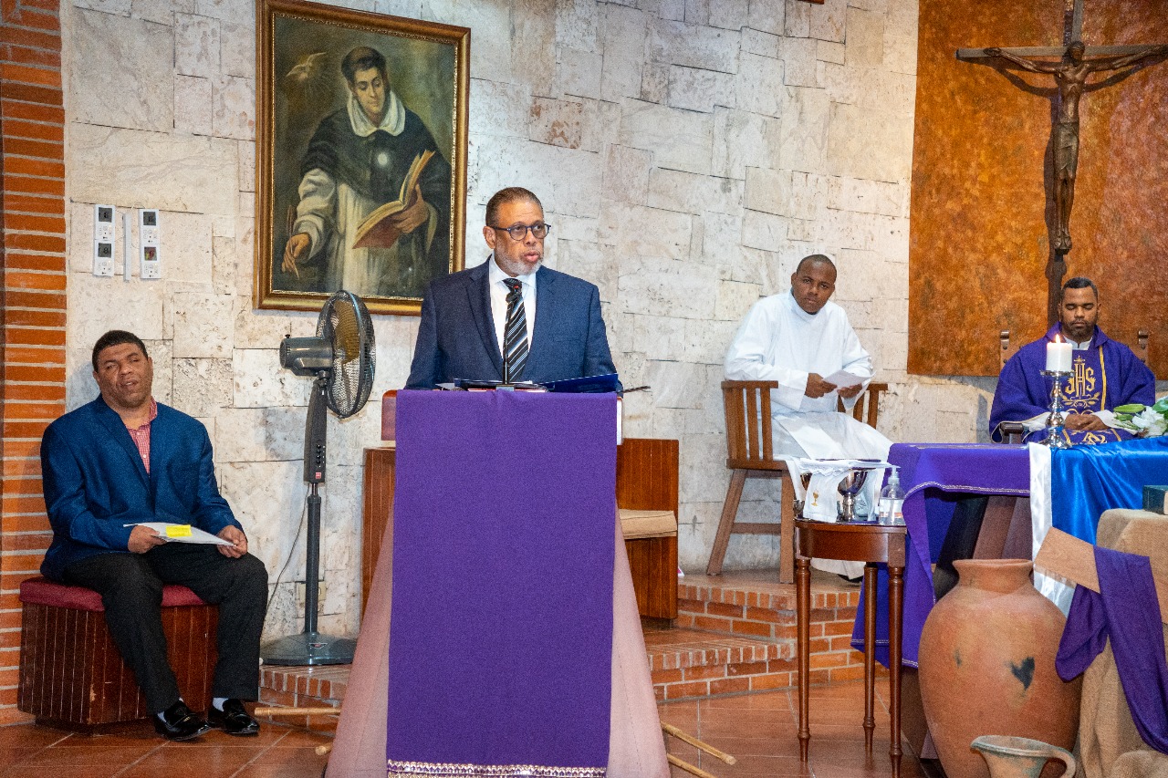 Modesto Guzmán anuncia relanzamiento de Desarrollo de la Comunidad