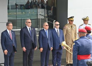 Abinader y expresidentes dominicanos solicitan a la ONU intervención urgente en Haití