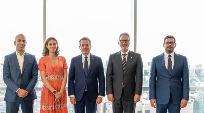 RD fortalece su compromiso con la gestión de los residuos plásticos durante visita del Foro Económico Mundial