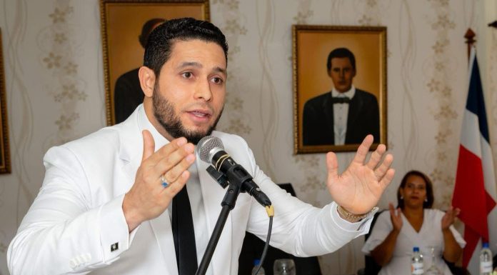 Alcalde de La Otra Banda critica postura de diputados de (Higüey) sobre proyecto de ley que beneficiaría a distritos municipales