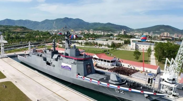 Corea del Norte anuncia la construcción de un destructor de guerra de 5,000 toneladas