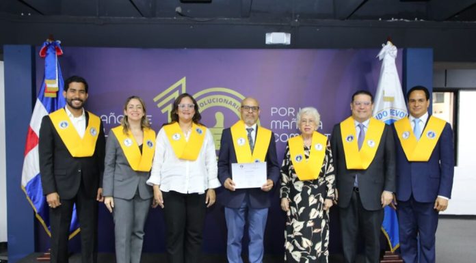 Más de 1,500 militantes del PRM han recibido formación en su escuela política
