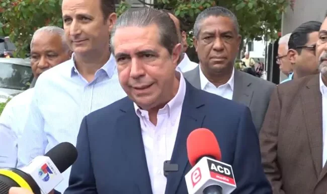 Francisco Javier acusa Gobierno PRM de haber hipotecado futuro de RD