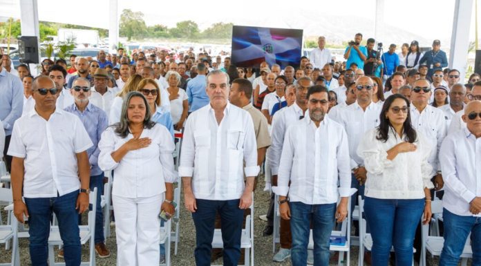 Presidente Abinader inaugura obras hidráulicas claves para proteger comunidades y fortalecer producción agrícola en Azua
