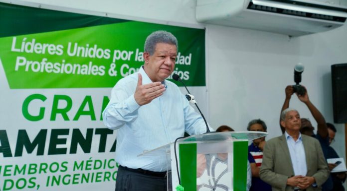 Reportaje- Leonel denuncia Circunvalación Baní es calimocha que cuesta el triple y es la mitad de lo prometido