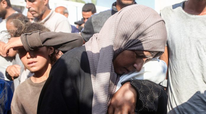 La desnutrición mata a otros 6 gazatíes, entre ellos 2 niños, en las últimas 24 horas