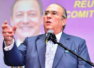 Charlie Mariotti evalúa precandidatura presidencial para 2028