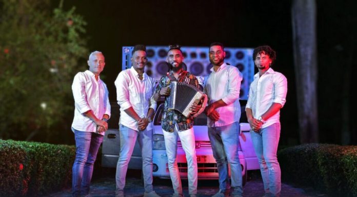 El Diamante Negro y La Mini Banda preparan gira y promueven “La Pava”