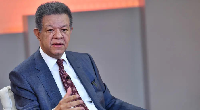 Leonel responde Abinader: Para saber que el pollo cuesta RD$125 la libra no hay que ir a la FAO