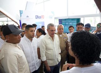 Presidente Abinader respalda creatividad juvenil en el Hackathon de Ciudades Inteligentes y Movilidad Urbana