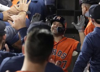 Altuve pega cuadrangular; Astros dejan en el terreno a los Orioles