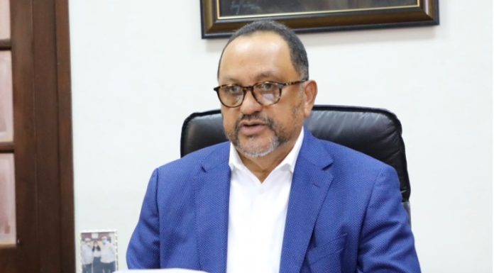 Consultor Jurídico del Poder Ejecutivo niega cambios de funcionarios en el Gobierno