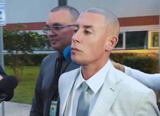 Atracadores amordazan a Cosculluela junto a dos empleados y le roban en su casa