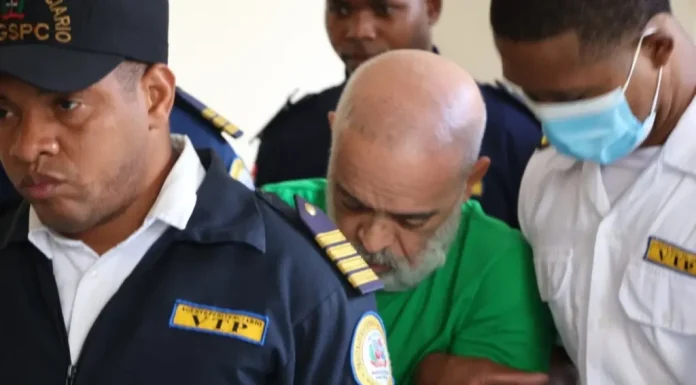 Tribunal otorga permiso de 30 días a Ángel Martínez para chequeos médicos en Estados Unidos