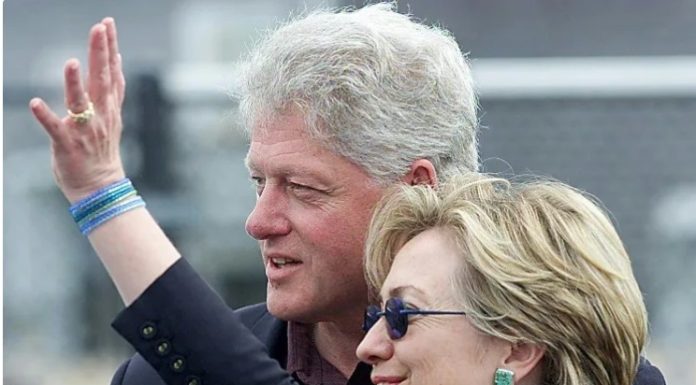 Congreso de EE.UU. cita a Bill y Hillary Clinton en investigación sobre el caso Jeffrey Epstein