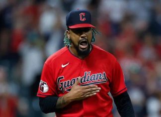 Cleveland deja vacíos los casilleros de Emmanuel Clase y Luis Ortiz