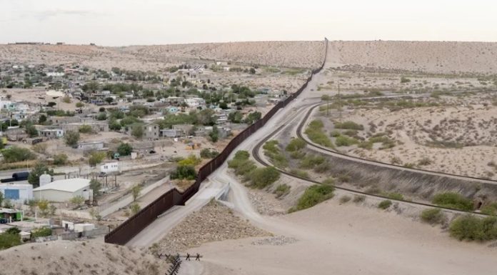 Flujo migratorio en la frontera de México y Estados Unidos disminuye un 91 %