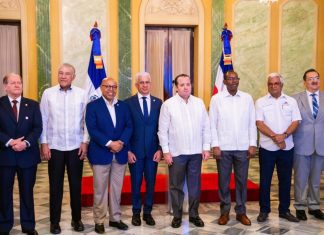 Gobierno promulga Ley 82-25 que fortalece el Plan Nacional de Titulación; elimina impedimento de libre disposición