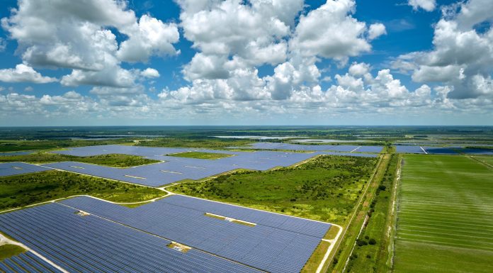 ADIE insiste en la necesidad de planificación energética y reconoce avances del Gobierno en generación