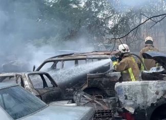 Sesenta vehículos son convertidos en ceniza por un fuego en San Francisco de Macorís