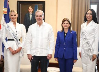Presidente Abinader recibe a Miss Universo y Miss República Dominicana en el Palacio Nacional
