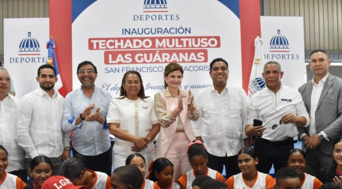 Vicepresidenta Raquel Peña y ministro Kelvin Cruz entregaron el Techado Multiusos en Las Guáranas, provincia Duarte