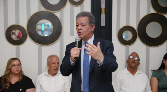 Leonel: “Hoy vi una encuesta y Fuerza del Pueblo ya está en primer lugar”