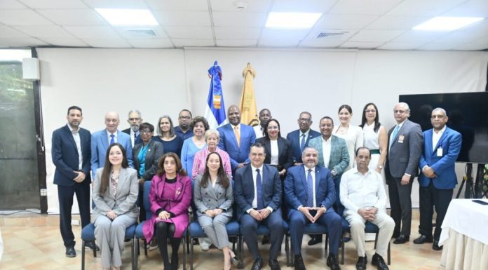 JCE presenta el proyecto de la nueva cédula a miembros de Participación Ciudadana y del CODESSD