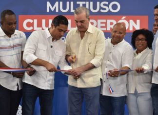 El presidente Abinader y el ministro de Deportes entregan remodelado Club Luperón; costó casi 35 millones