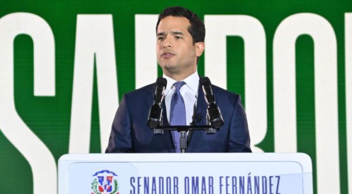 Omar Fernández rinde cuentas de su primer año de gestión como senador