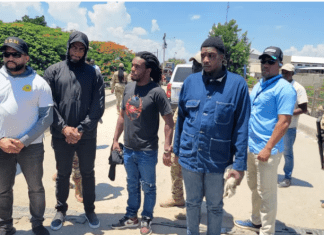 RD entrega a Haití dos presuntos miembros de la banda haitiana 400 Mawozo