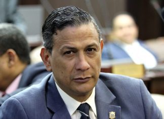 Diputado perremeísta Robinson Díaz califica de «sanguijuela» al senador Antonio Marte