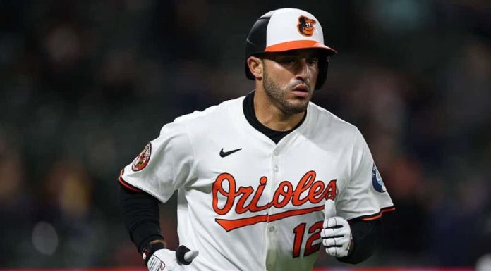 Ramón Laureano es cambiado a los Padres de San Diego
