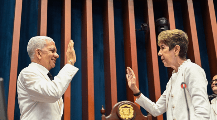 Reelecto Presidente del Senado destaca armonia entre ese hemiciclo y la Cámara de Diputados