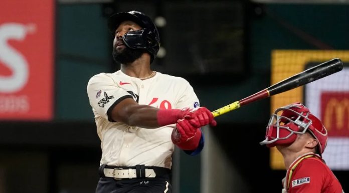 Dominicanos dan triunfo a Hiroshima en pelota japonesa