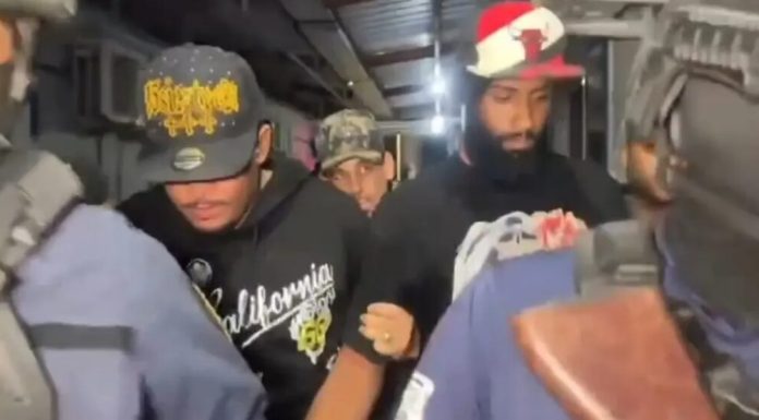 Se entregan cuatro jovenes acusados de una violación sexual grupal a una muchacha