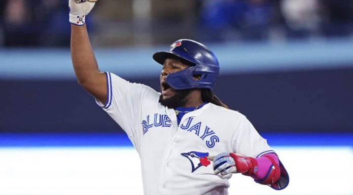 Guerrero Jr. sufre de «sólo inflamación» en la corva