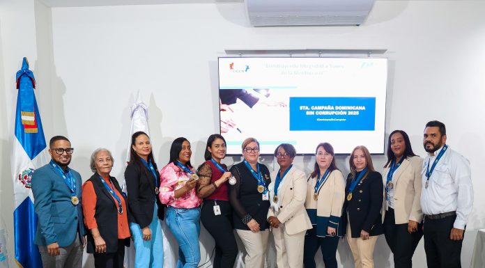 Video| Departamento Aeroportuario entrega “Reconocimiento al Mérito” a empleados