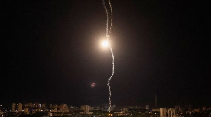 Zelenski denuncia nuevo ataque masivo de Rusia a Ucrania