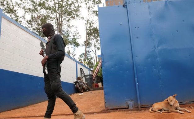 Al menos 9 personas secuestradas durante ataque armado contra un orfanato en Haití